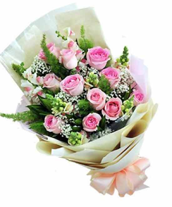 hoa bó chúc mừng hồng dâu xinh xắn
